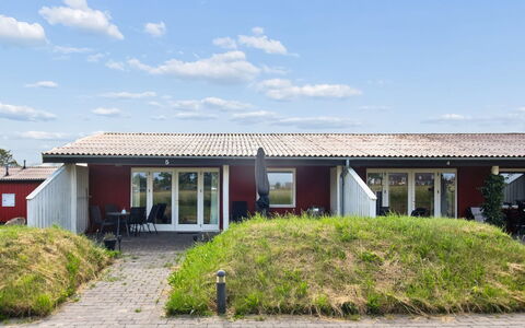Erica - 6Km from the Sea: Verblijf, Backyard, Werf, Garden Gebouwen, Schuur, Siding, Buitenmeubels, Blokhut, Outdoor Structuur, Keet