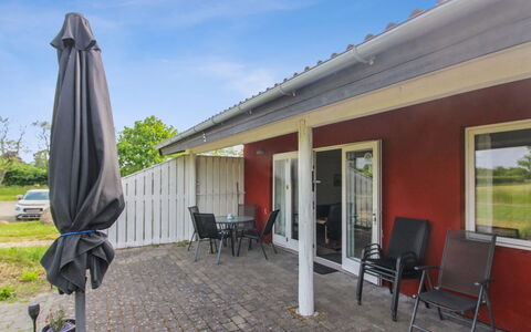 Erica - 6Km from the Sea: Meubilair, Interieur Ontwerp, Stoel, Flooring, Tafel, Toevlucht, Verdieping, Plafond, Kamer, Eco Hotel