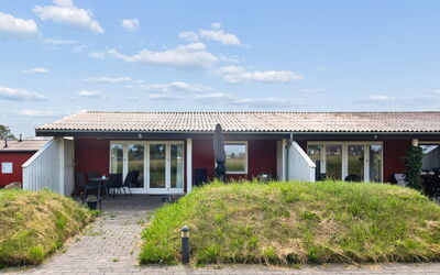 Erica - 6Km from the Sea