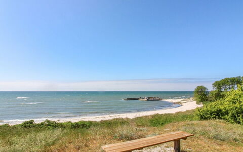 Benna - 120M from the Sea: Blauw, Water, Zwemwater, Watervoorraden, Natuurlijke Omgeving, Kust, Horizon, Kust En Oceanic Landvormen, Zee, Strand