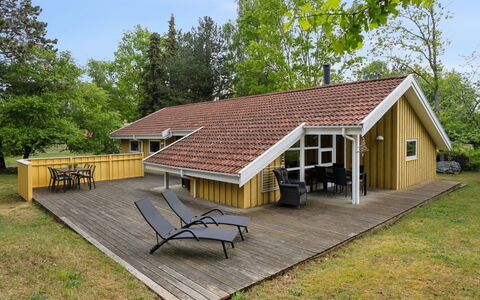 Ailen - 500M from the Sea: Hout, Huis, Verblijf, Huis, Dak, Landelijk Gebied, Siding, Blokhut, Garden Gebouwen, Hardwood