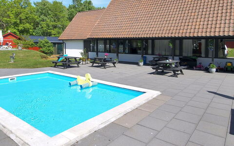 Jose - 300M from the Sea: Dak, Huis, Land Lot, Huis, Verblijf, Landgoed, Garden Gebouwen, Schaduw, Blokhut, Landscaping