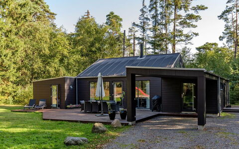 Elza - 800M from the Sea: Dak, Huis, Land Lot, Huis, Verblijf, Landgoed, Garden Gebouwen, Schaduw, Blokhut, Landscaping