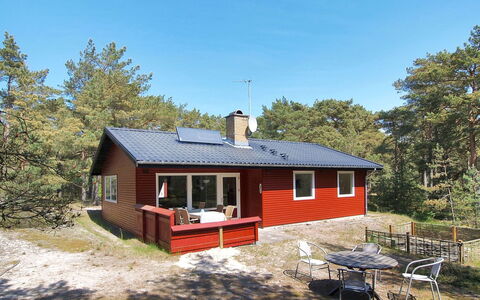 Apelone - 300M from the Sea: Hout, Huis, Verblijf, Huis, Dak, Landelijk Gebied, Siding, Blokhut, Garden Gebouwen, Hardwood