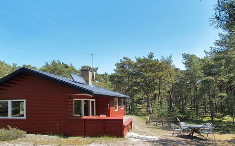 Apelone - 300M from the Sea: Hout, Huis, Verblijf, Huis, Dak, Landelijk Gebied, Siding, Blokhut, Garden Gebouwen, Hardwood