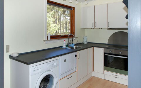 Apelone - 300M from the Sea: Hout, Huis, Verblijf, Huis, Dak, Landelijk Gebied, Siding, Blokhut, Garden Gebouwen, Hardwood