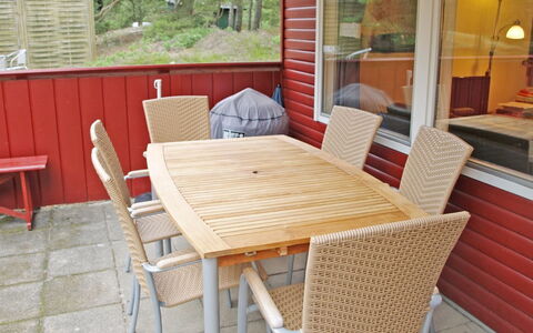 Apelone - 300M from the Sea: Hout, Huis, Verblijf, Huis, Dak, Landelijk Gebied, Siding, Blokhut, Garden Gebouwen, Hardwood