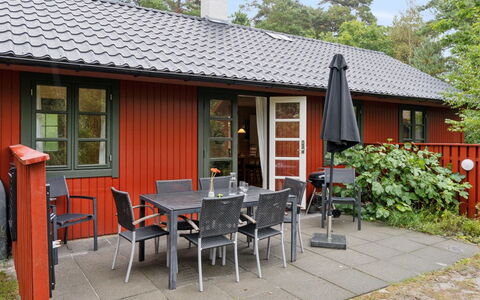 Nahuel - 200M from the Sea: Hout, Verblijf, Beits, Schaduw, Backyard, Buitenmeubels, Werf, Garden Gebouwen, Tuin, Stoel