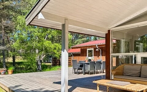 Gaja - 1Km from the Sea: Hout, Veranda, Huis, Dak, Huis, Deur, Verblijf, Beits, Hardwood, Dek