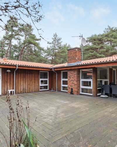 Gaja - 1Km from the Sea