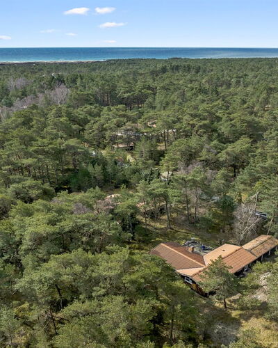 Gaja - 1Km from the Sea