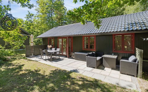 Blakke - 250M from the Sea: Verblijf, Tuin, Schaduw, Werf, Garden Gebouwen, Backyard, Landgoed, Siding, Landscaping, Ontwerp