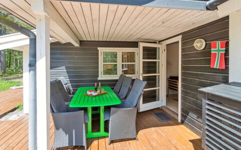 Signe - 850M from the Sea: Hout, Huis, Verblijf, Huis, Dak, Landelijk Gebied, Siding, Blokhut, Garden Gebouwen, Hardwood