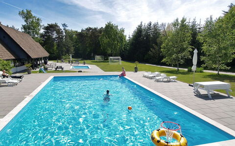Ronja - 300M from the Sea: Zwembad, Vrije Tijd, Recreatie, Toevlucht, Schaduw, Buitenmeubels, Eco Hotel, Hotel, Badplaats
