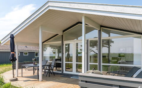 Botolphus - 20M from the Sea: Hout, Huis, Verblijf, Huis, Dak, Landelijk Gebied, Siding, Blokhut, Garden Gebouwen, Hardwood