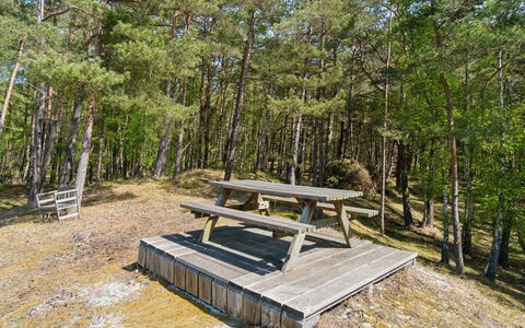 Hallgerd - 800M from the Sea: Hout, Huis, Verblijf, Huis, Dak, Landelijk Gebied, Siding, Blokhut, Garden Gebouwen, Hardwood