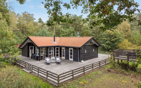 Fastulf - 300M from the Sea: Gras, Hout, Landelijk Gebied, Struik, Verblijf, Dak, Plain, Land Lot, Huis, Groundcover