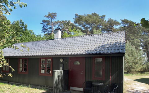 Tom - 125M from the Sea: Hout, Huis, Verblijf, Huis, Dak, Landelijk Gebied, Siding, Blokhut, Garden Gebouwen, Hardwood