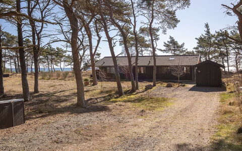 Unto - 25M from the Sea: Hout, Huis, Verblijf, Huis, Dak, Landelijk Gebied, Siding, Blokhut, Garden Gebouwen, Hardwood