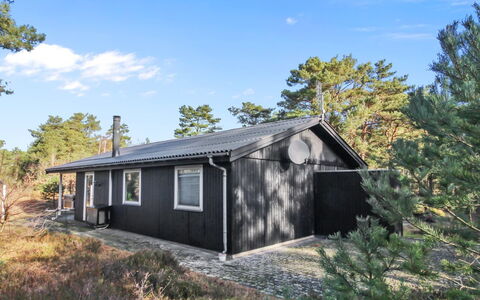 Ømunde - 150M from the Sea: Hout, Huis, Verblijf, Huis, Dak, Landelijk Gebied, Siding, Blokhut, Garden Gebouwen, Hardwood