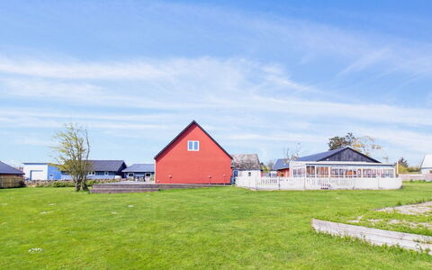 Elize - 250M from the Sea: Woongebied, Dak, Voorstad, Oprit, Landgoed, Schoorsteen