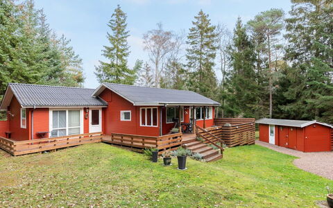 Jaarne - 800M from the Sea: Hout, Huis, Verblijf, Huis, Dak, Landelijk Gebied, Siding, Blokhut, Garden Gebouwen, Hardwood