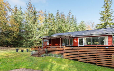 Jaarne - 800M from the Sea: Hout, Huis, Verblijf, Huis, Dak, Landelijk Gebied, Siding, Blokhut, Garden Gebouwen, Hardwood