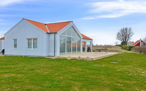 Skoge - 500M from the Sea: Gras, Struik, Huis, Tuin, Huis, Verblijf, Land Lot, Gazon, Groundcover