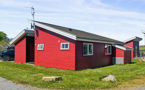 Carlie - 2.8Km from the Sea: Hout, Huis, Verblijf, Huis, Dak, Landelijk Gebied, Siding, Blokhut, Garden Gebouwen, Hardwood