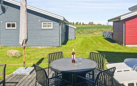 Carlie - 2.8Km from the Sea: Hout, Huis, Verblijf, Huis, Dak, Landelijk Gebied, Siding, Blokhut, Garden Gebouwen, Hardwood
