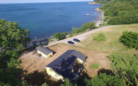 Alfred - 25M from the Sea: Huis, Verblijf, Veranda, Siding, Boerderij, Outdoor Structuur