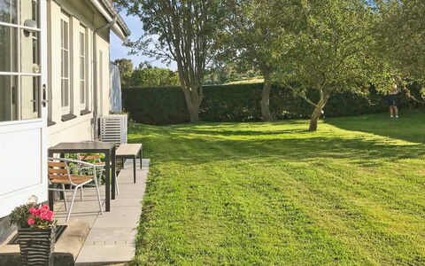 Ayk - 400M from the Sea: Dak, Huis, Land Lot, Huis, Verblijf, Landgoed, Garden Gebouwen, Schaduw, Blokhut, Landscaping