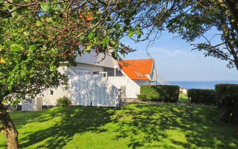 Ayk - 400M from the Sea: Dak, Huis, Land Lot, Huis, Verblijf, Landgoed, Garden Gebouwen, Schaduw, Blokhut, Landscaping