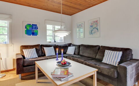 Kristine - 4Km from the Sea: Hout, Huis, Verblijf, Huis, Dak, Landelijk Gebied, Siding, Blokhut, Garden Gebouwen, Hardwood