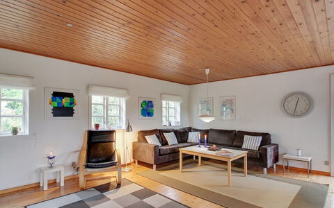 Kristine - 4Km from the Sea: Hout, Huis, Verblijf, Huis, Dak, Landelijk Gebied, Siding, Blokhut, Garden Gebouwen, Hardwood
