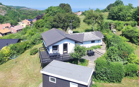 Cristiana - 950M from the Sea: Hout, Huis, Verblijf, Huis, Dak, Landelijk Gebied, Siding, Blokhut, Garden Gebouwen, Hardwood