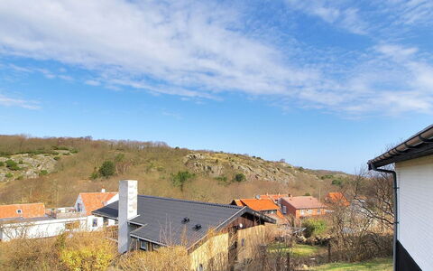 Cristiana - 950M from the Sea: Hout, Huis, Verblijf, Huis, Dak, Landelijk Gebied, Siding, Blokhut, Garden Gebouwen, Hardwood