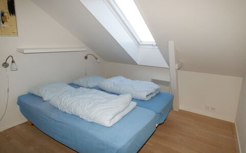 Thorsten - 500M from the Sea: Hout, Huis, Verblijf, Huis, Dak, Landelijk Gebied, Siding, Blokhut, Garden Gebouwen, Hardwood