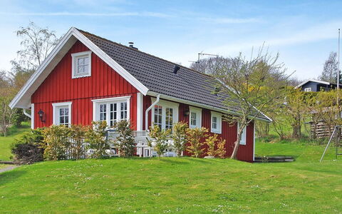 Spurgh - 250M from the Sea: Hout, Huis, Verblijf, Huis, Dak, Landelijk Gebied, Siding, Blokhut, Garden Gebouwen, Hardwood