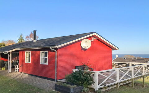 Iikka - 300M from the Sea: Hout, Huis, Verblijf, Huis, Dak, Landelijk Gebied, Siding, Blokhut, Garden Gebouwen, Hardwood
