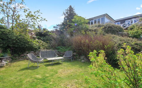 Ullamaj - 30M from the Sea: Hout, Huis, Verblijf, Huis, Dak, Landelijk Gebied, Siding, Blokhut, Garden Gebouwen, Hardwood
