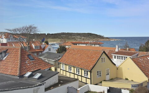 Alea - 200M from the Sea: Dak, Huis, Land Lot, Huis, Verblijf, Landgoed, Garden Gebouwen, Schaduw, Blokhut, Landscaping
