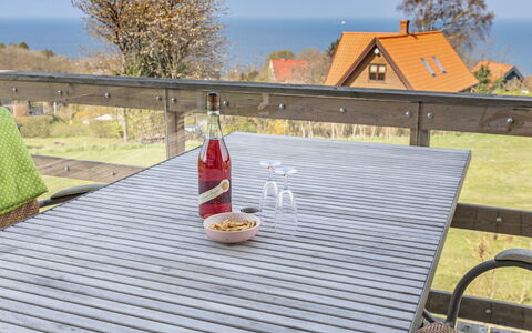 Paaske - 350M from the Sea: Hout, Huis, Verblijf, Huis, Dak, Landelijk Gebied, Siding, Blokhut, Garden Gebouwen, Hardwood