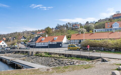 Paaske - 350M from the Sea: Hout, Huis, Verblijf, Huis, Dak, Landelijk Gebied, Siding, Blokhut, Garden Gebouwen, Hardwood