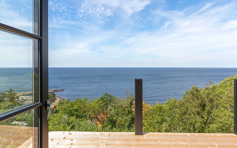 Thormoth - 200M from the Sea: Meubilair, Interieur Ontwerp, Stoel, Flooring, Tafel, Toevlucht, Verdieping, Plafond, Kamer, Eco Hotel