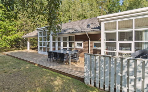 Dorit - 600M from the Sea: Hout, Huis, Verblijf, Huis, Dak, Landelijk Gebied, Siding, Blokhut, Garden Gebouwen, Hardwood