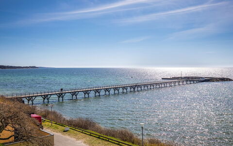 Heleen - 100M from the Sea: Dak, Huis, Huis, Verblijf, Siding, Landgoed, Oprit, Garden Gebouwen, Werf, Schuur