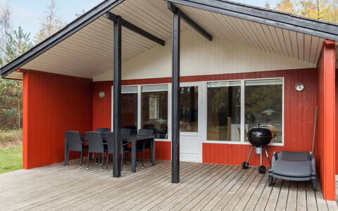 Gerty - 300M from the Sea: Dak, Huis, Huis, Verblijf, Siding, Landgoed, Oprit, Garden Gebouwen, Werf, Schuur