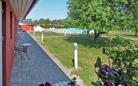 Magnus - 6Km from the Sea: Woongebied, Dak, Voorstad, Oprit, Landgoed, Schoorsteen