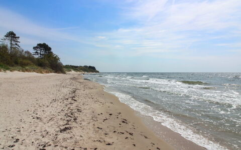 Gonne - 350M from the Sea: Hout, Huis, Verblijf, Huis, Dak, Landelijk Gebied, Siding, Blokhut, Garden Gebouwen, Hardwood